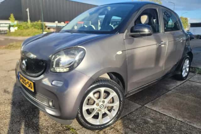 Smart Forfour (2014) thumbnail 1