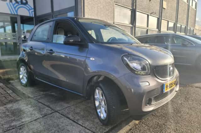 Smart Forfour (2014) thumbnail 2