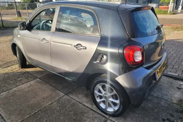 Smart Forfour (2014) thumbnail 4