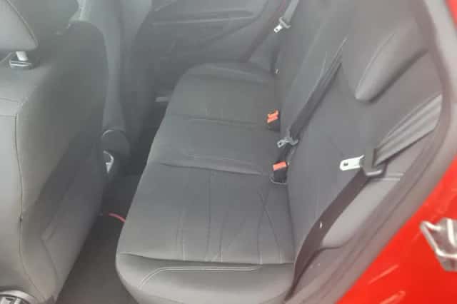 Ford Fiesta (2014) thumbnail 5
