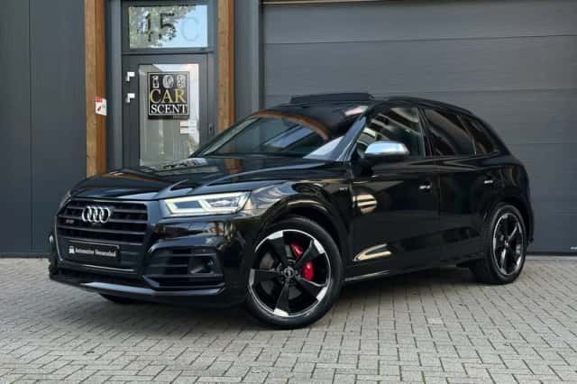 Audi Q5 (2018) thumbnail 1