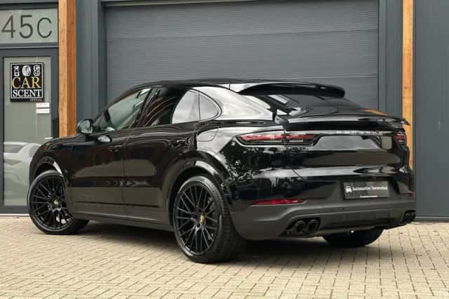 Porsche Cayenne Coupé (2020) thumbnail 2