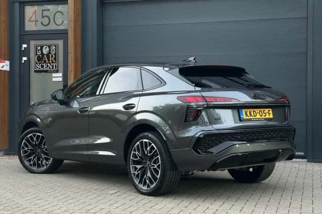 Audi Q3 Sportback (2025) thumbnail 2