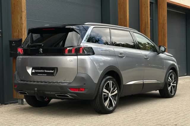Peugeot 5008 (2021) thumbnail 4