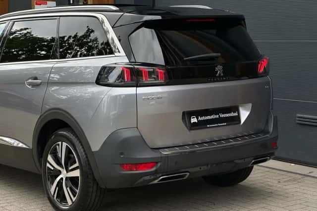 Peugeot 5008 (2021) thumbnail 6