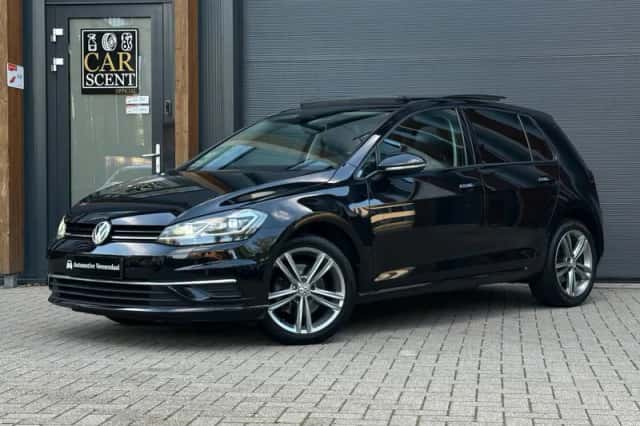 Volkswagen Golf (2019) thumbnail 1