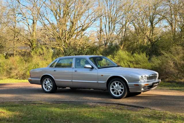 Jaguar XJ8 (0) thumbnail 6