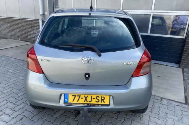 Toyota Yaris (2007) thumbnail 4