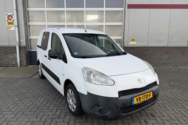 Peugeot Partner (2012) thumbnail 1