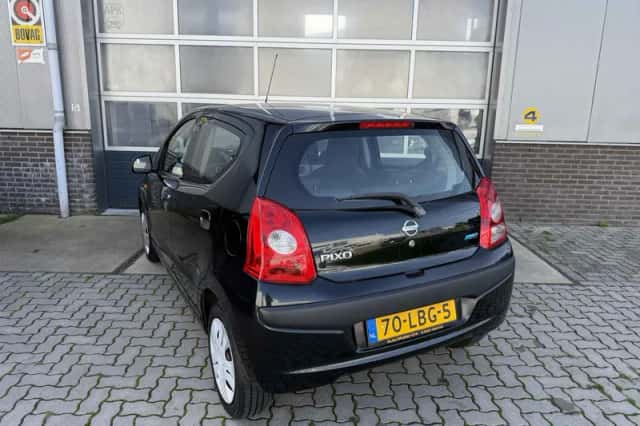 Nissan Pixo (2010) thumbnail 2