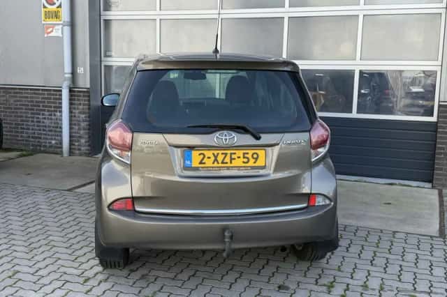 Toyota Verso S (2014) thumbnail 4