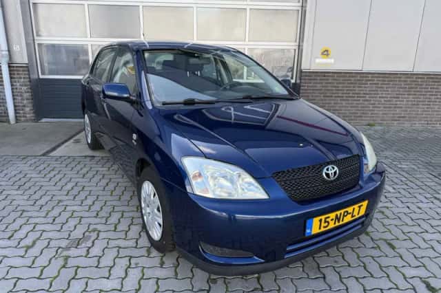Toyota Corolla (2004) thumbnail 1