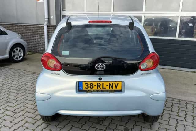 Toyota Aygo (2005) thumbnail 4