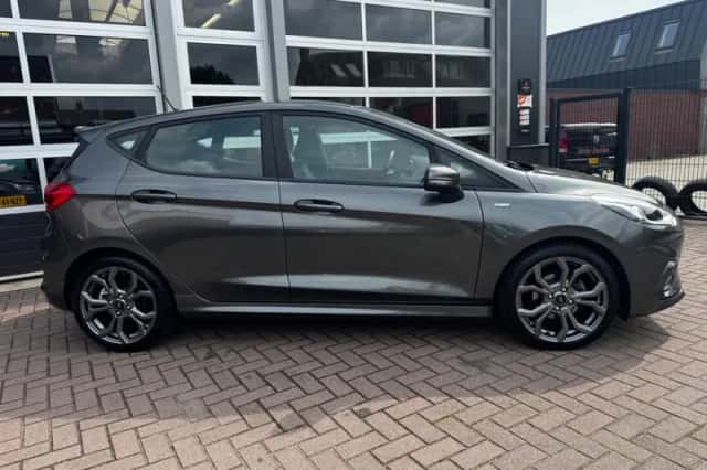 Ford Fiesta (2018) thumbnail 4
