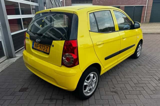 Kia Picanto (2008) thumbnail 6