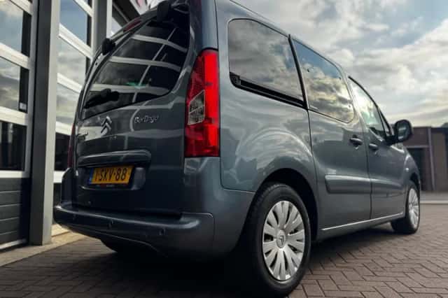 Citroën Berlingo (2010) thumbnail 6