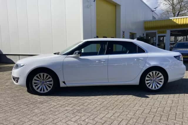 Saab 9-5 (2010) thumbnail 2