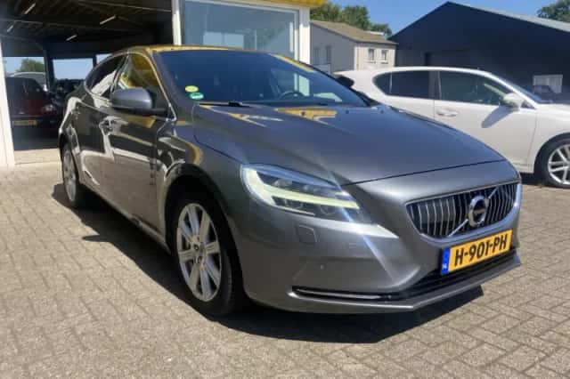 Volvo V40 (2018) thumbnail 5