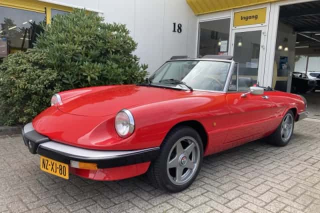 Alfa Romeo Spider (1984) thumbnail 6