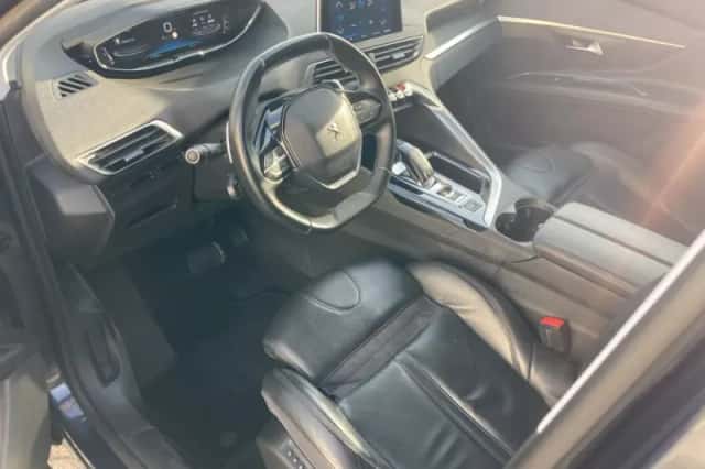 Peugeot 5008 (2019) thumbnail 6