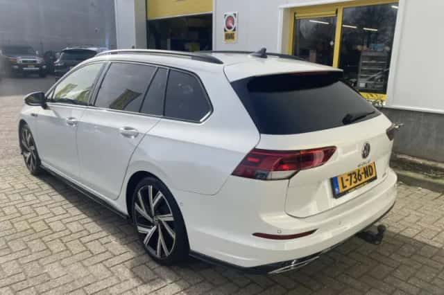 Volkswagen Golf (2026) thumbnail 3