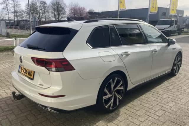 Volkswagen Golf (2026) thumbnail 4