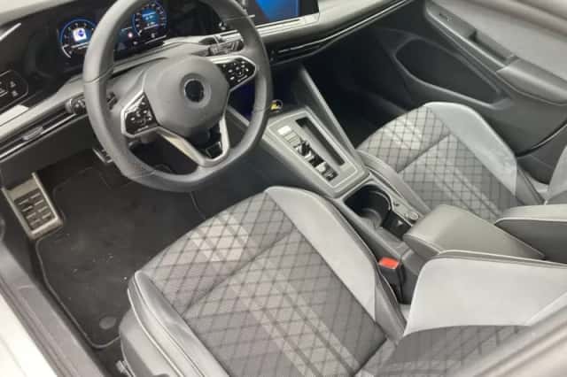 Volkswagen Golf (2026) thumbnail 6