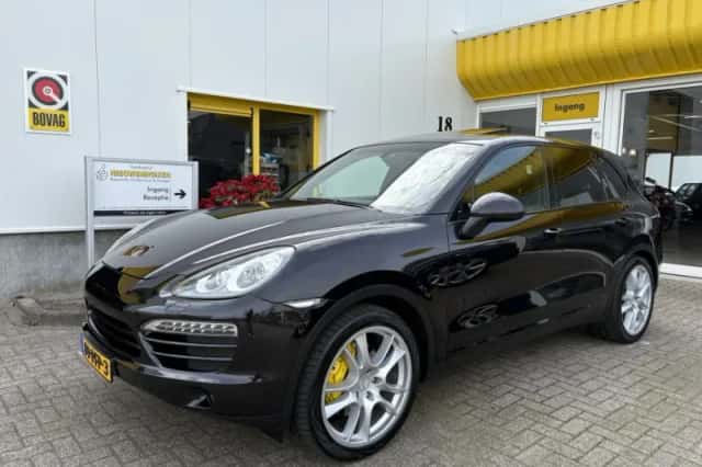 Porsche Cayenne (2026) thumbnail 1