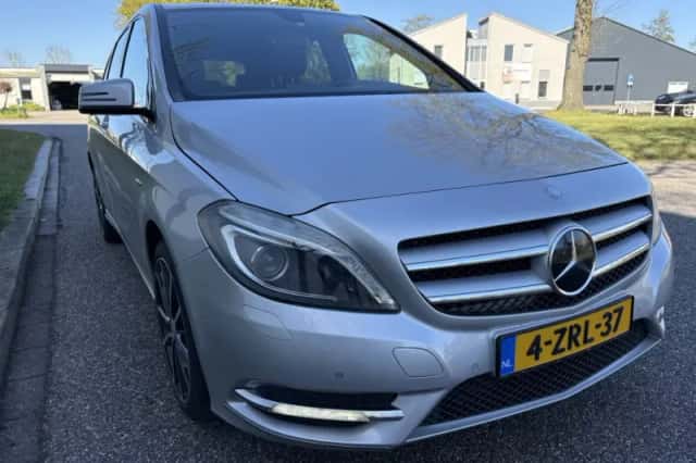 Mercedes-Benz B-Klasse (2012) thumbnail 5