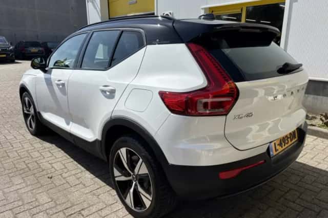 Volvo XC40 (2026) thumbnail 3