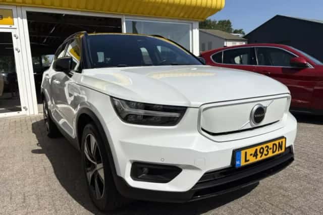 Volvo XC40 (2026) thumbnail 5