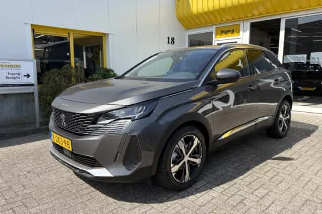 Peugeot 3008 (2021) thumbnail 1