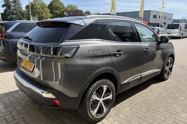 Peugeot 3008 (2021) thumbnail 3