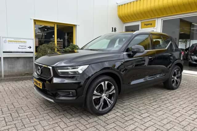 Volvo XC40 (2026) thumbnail 1