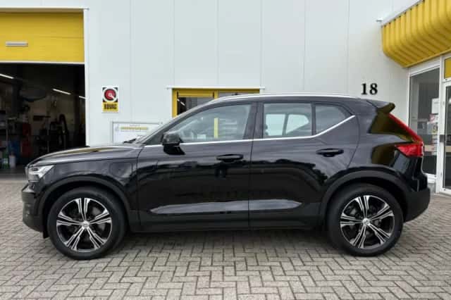 Volvo XC40 (2026) thumbnail 2