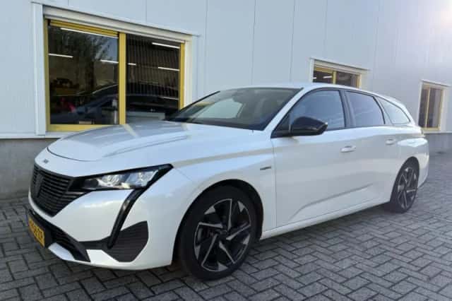 Peugeot 308 (2022) thumbnail 1