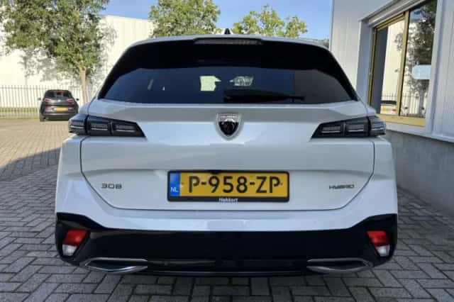 Peugeot 308 (2022) thumbnail 4