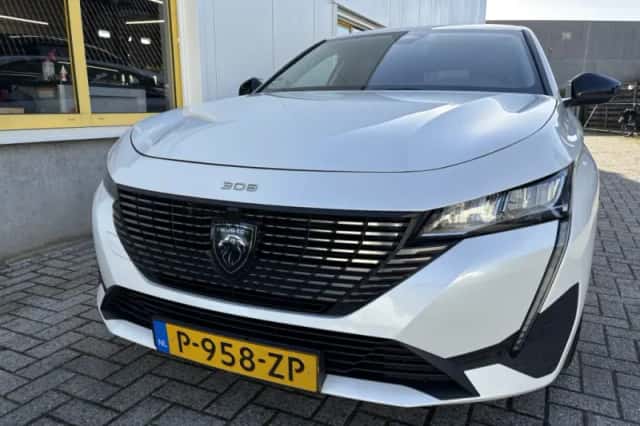 Peugeot 308 (2022) thumbnail 5