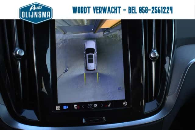 Volvo V60 (2023) thumbnail 4