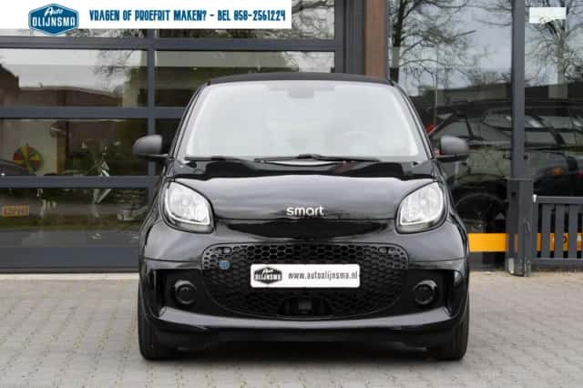 Smart EQ Fortwo (2022) thumbnail 2