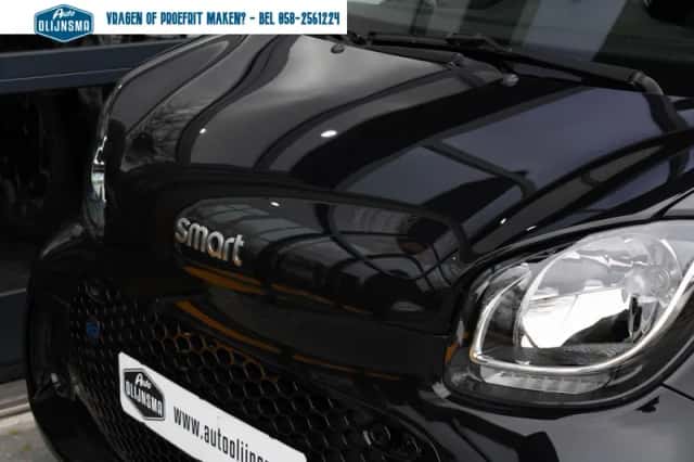 Smart EQ Fortwo (2022) thumbnail 4
