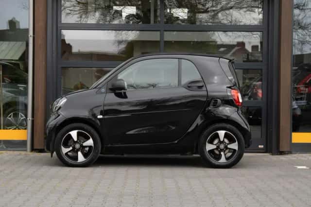 Smart EQ Fortwo (2022) thumbnail 6