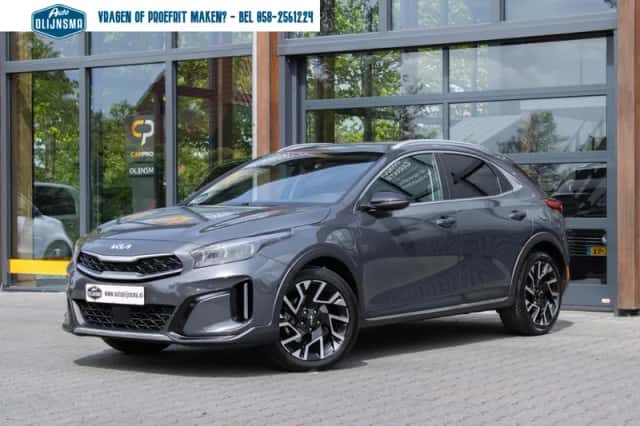 Kia XCeed (2023) thumbnail 3
