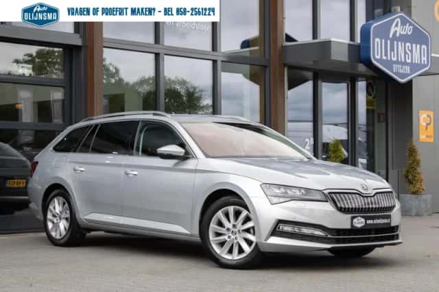 Škoda Superb (2021) thumbnail 1