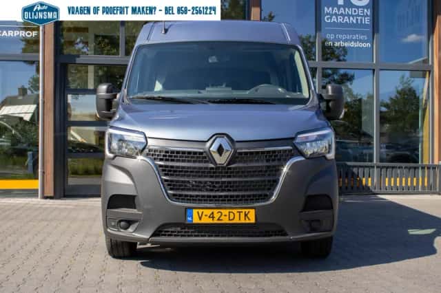 Renault Master (2024) thumbnail 2