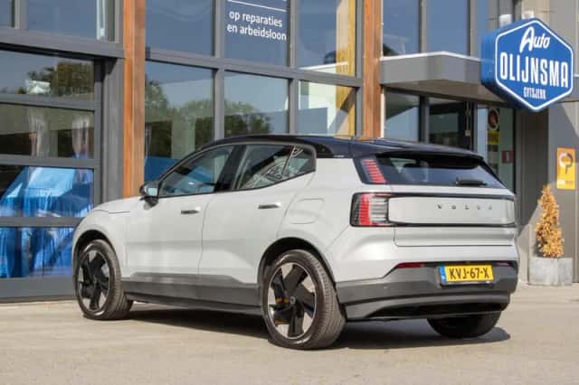 Volvo EX30 (2024) thumbnail 6