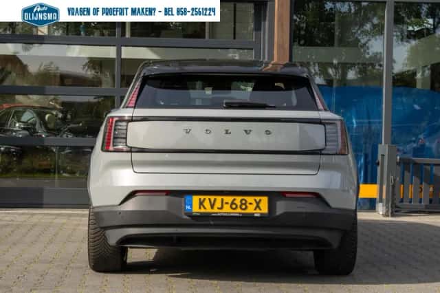 Volvo EX30 (2024) thumbnail 5