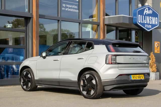 Volvo EX30 (2024) thumbnail 6