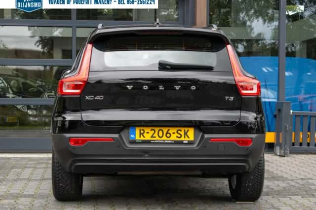 Volvo XC40 (2019) thumbnail 5