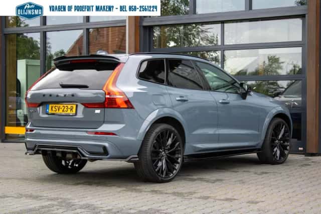Volvo XC60 (2022) thumbnail 4